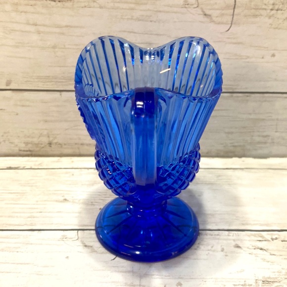 Vintage Avon Cobalt Blue Mt Vernon Creamer/Small Pitcher - Picture 4 of 7